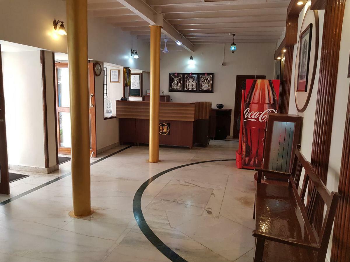 Sri Kumara Lodge Bangalore Dış mekan fotoğraf